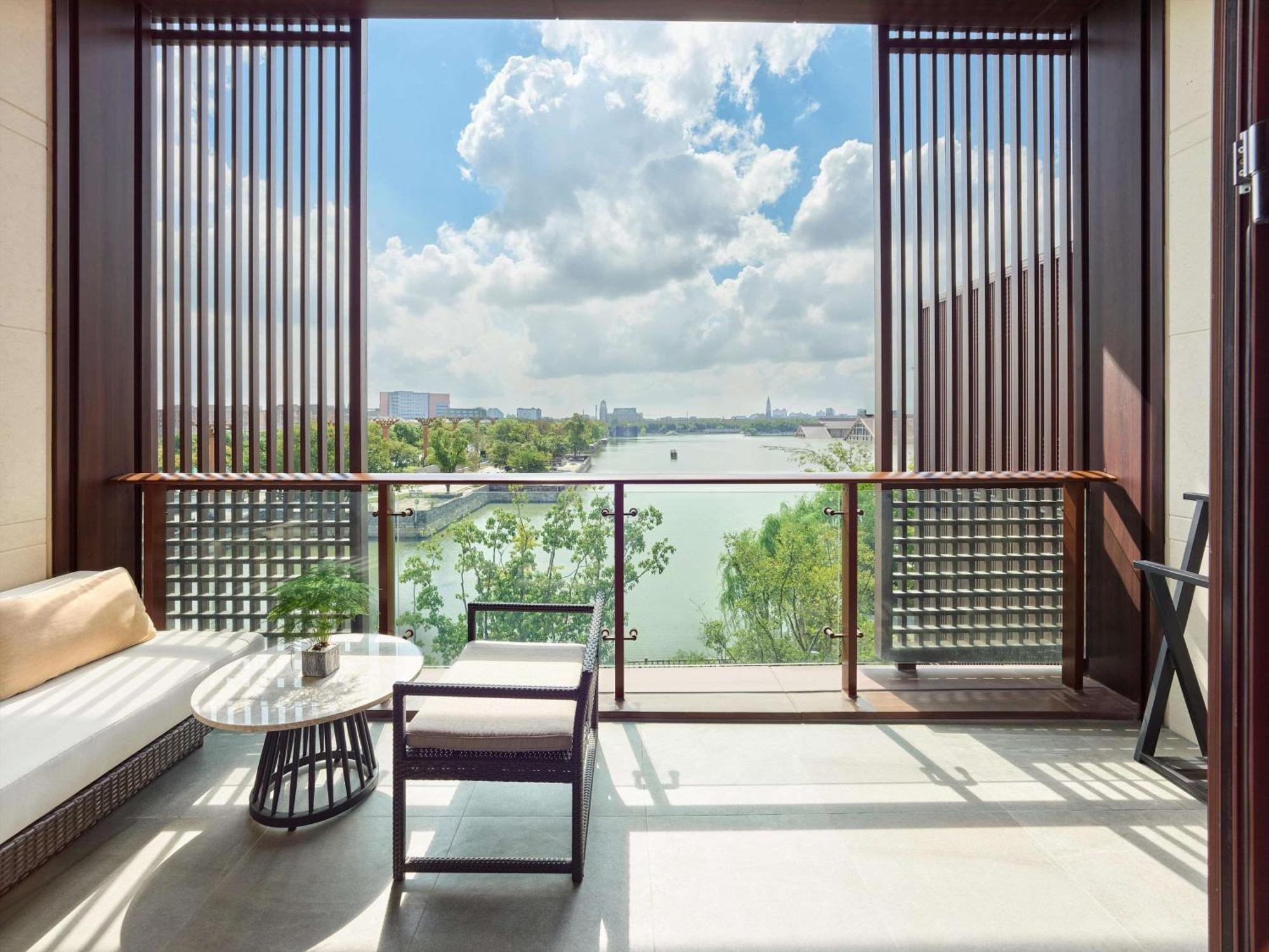 Hilton Shanghai Songjiang Guangfulin Екстер'єр фото