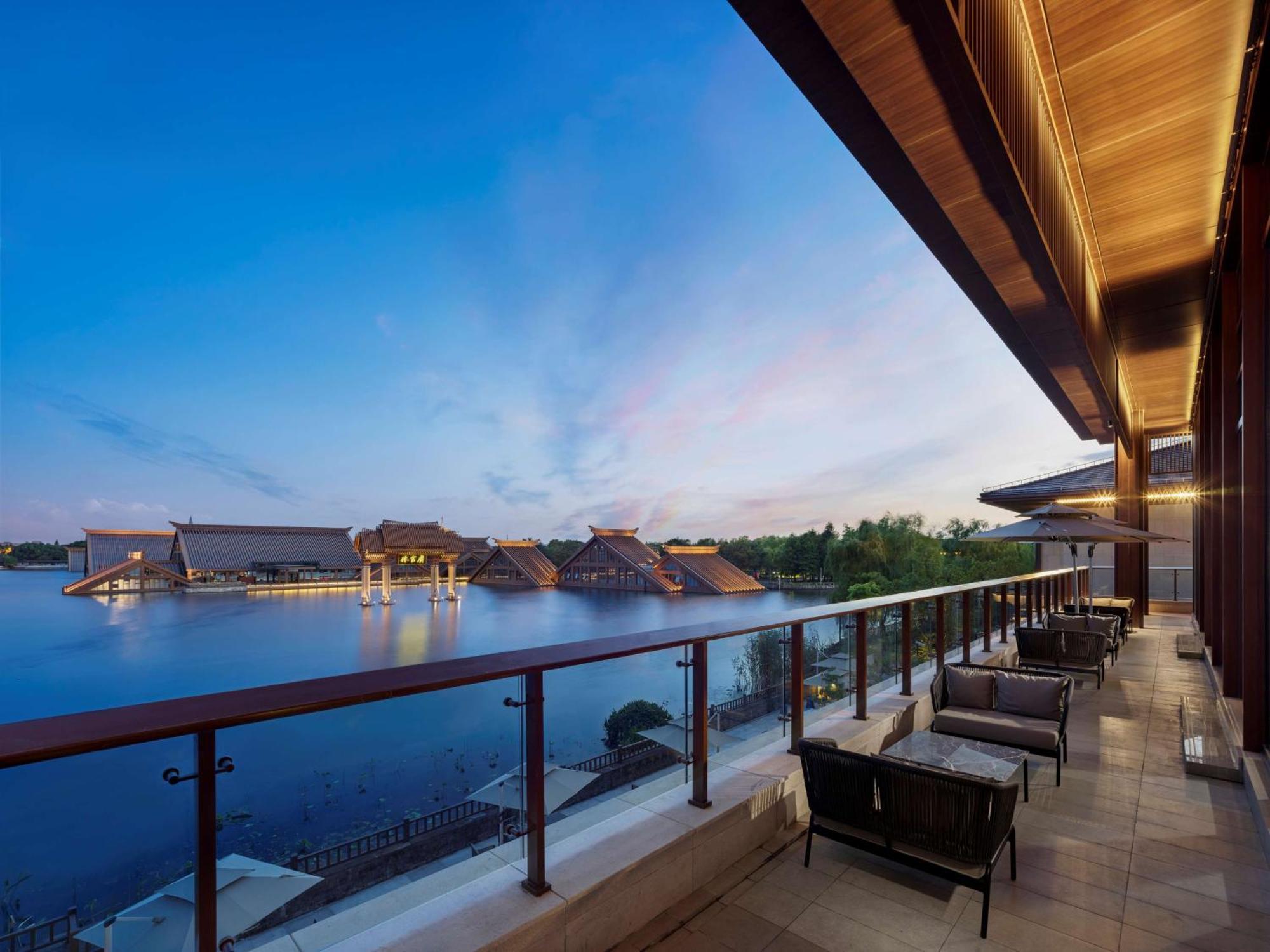 Hilton Shanghai Songjiang Guangfulin Екстер'єр фото